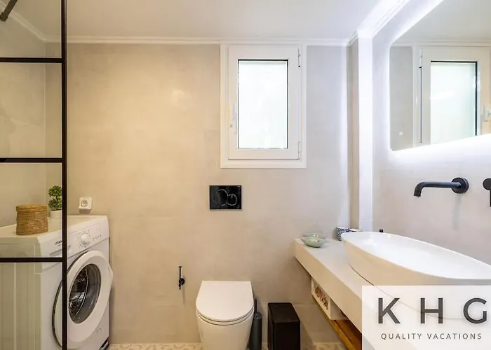 Apartman Thea Lassi 2 Bedroom Apartment, Garden Level