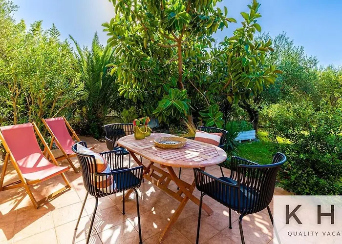 Apartman Thea Lassi 2 Bedroom Apartment, Garden Level