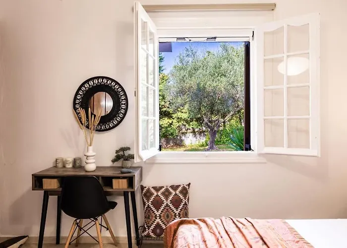 Thea Lassi 2 Bedroom Apartment, Garden Level *